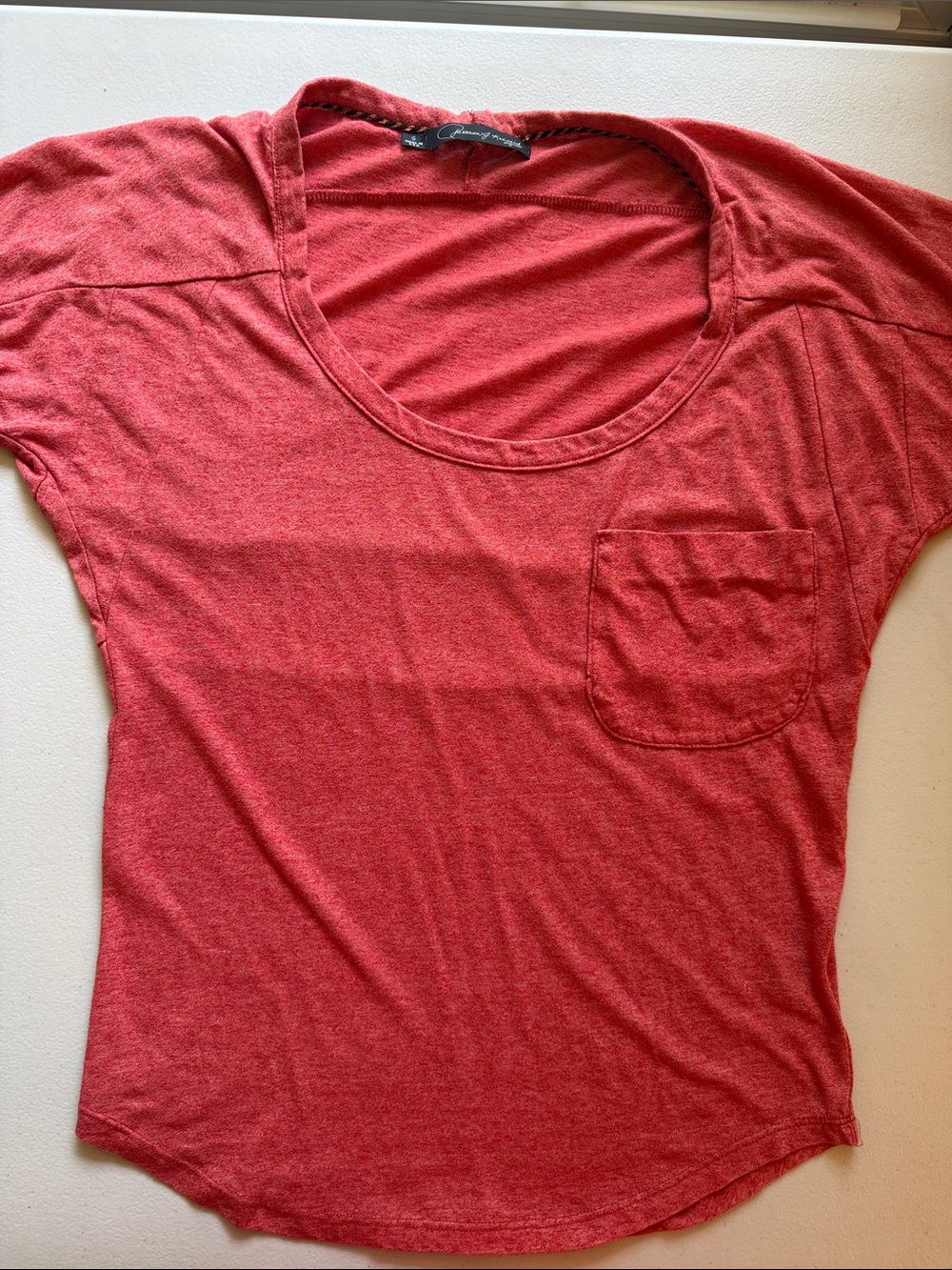 Patterson J. Kincaid Women's Heather Red Scoop Pocket Tee